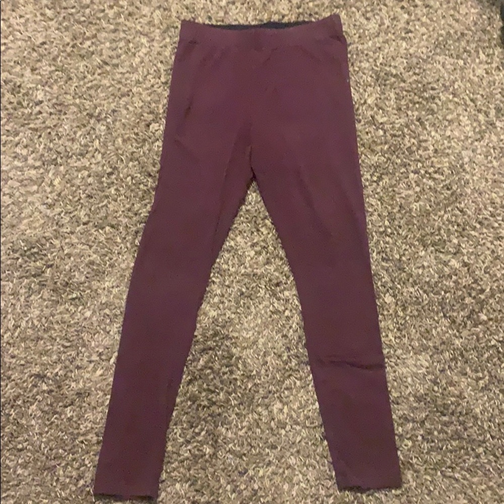 Maroon leggings